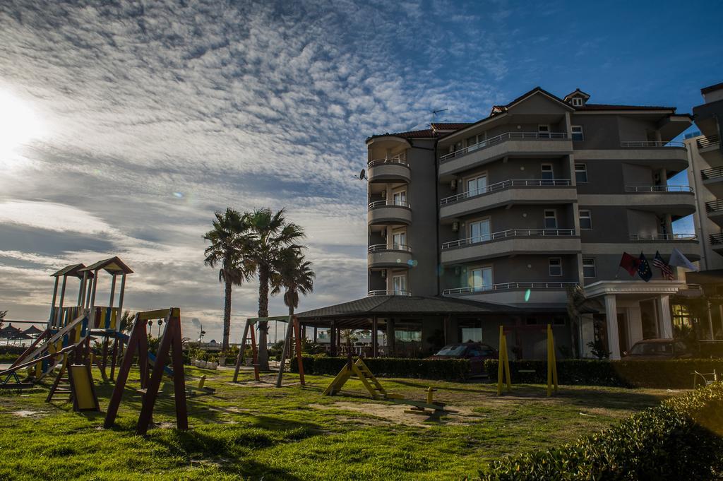 דורס Vila Verde Beach Hotel מראה חיצוני תמונה