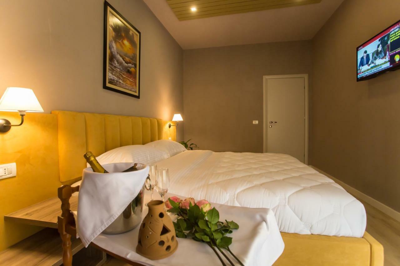 דורס Vila Verde Beach Hotel מראה חיצוני תמונה