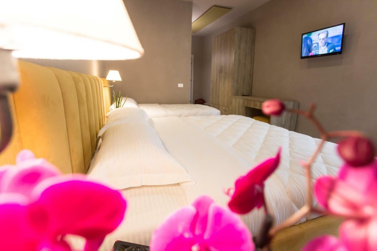 דורס Vila Verde Beach Hotel מראה חיצוני תמונה