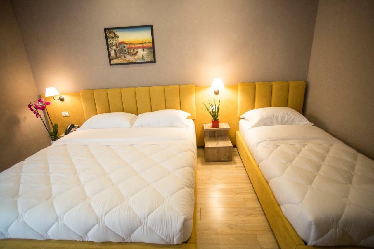 דורס Vila Verde Beach Hotel מראה חיצוני תמונה