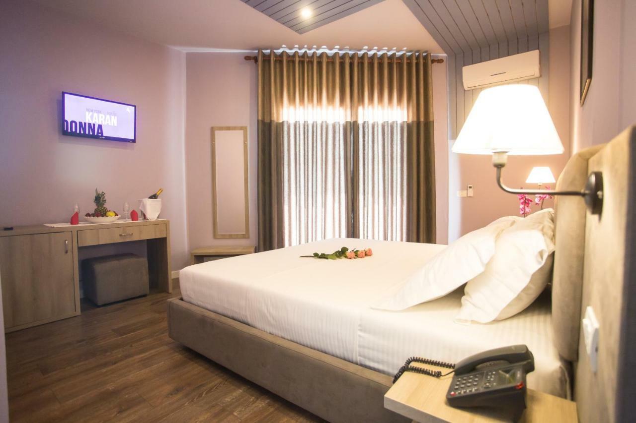 דורס Vila Verde Beach Hotel מראה חיצוני תמונה