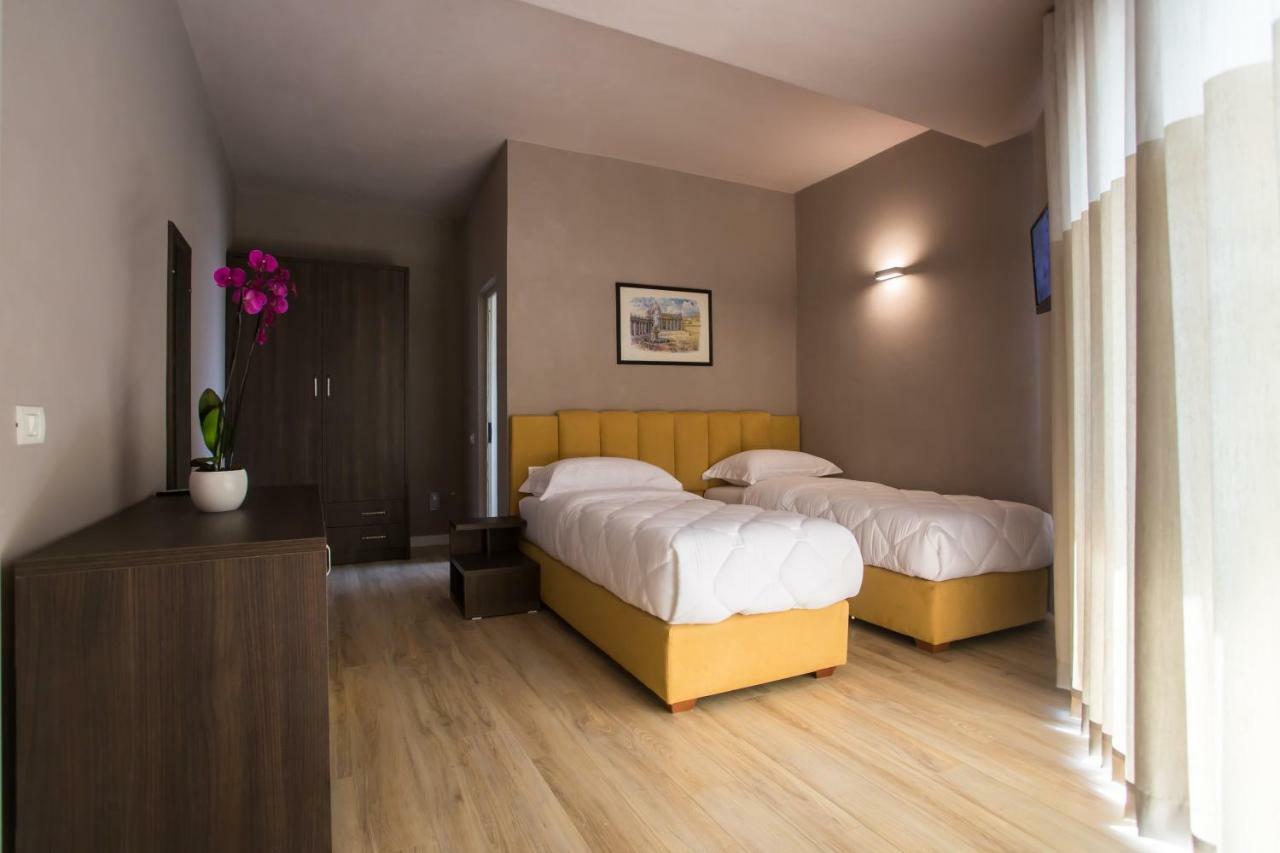 דורס Vila Verde Beach Hotel מראה חיצוני תמונה